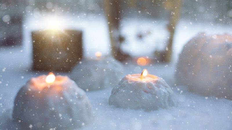 winter, candles, snowballs-1210417.jpg
